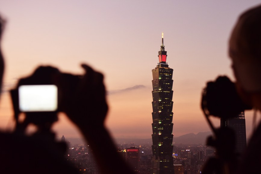 Taiwan's tourism sector yearns for comeback of mainland travelers amid skyrocketing trade deficit