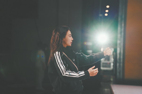 Pop star returns to her ethnic Miao roots - chinaculture.org