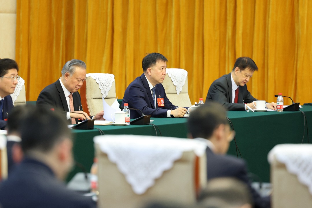 Zhejiang governor prioritizes technological innovation, industrial growth