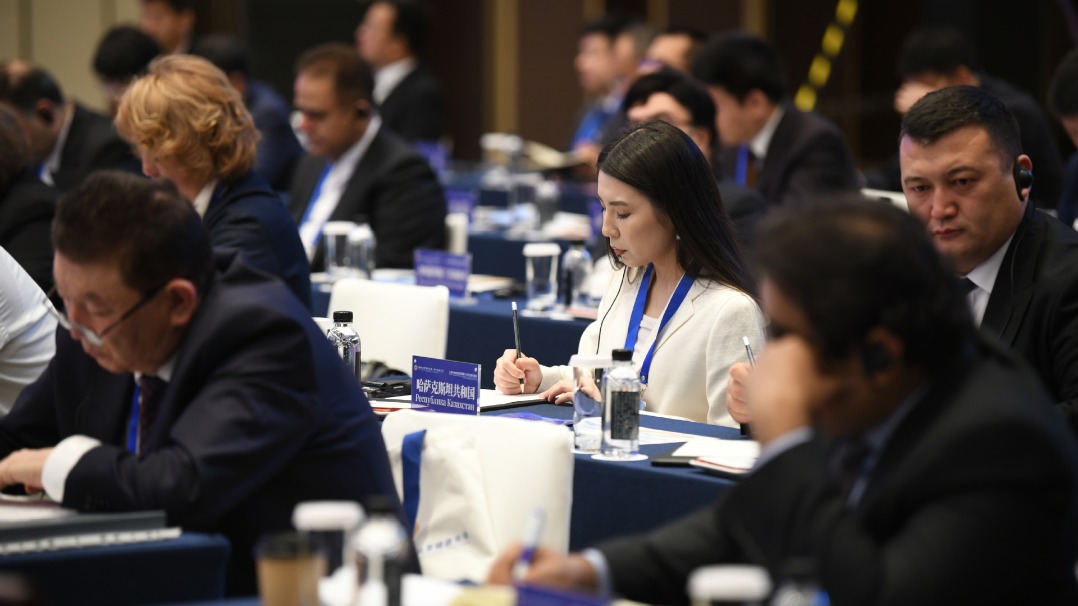 http://img2.chinadaily.com.cn/images/202504/30/68117554a310a04a96778a3a.jpeg
