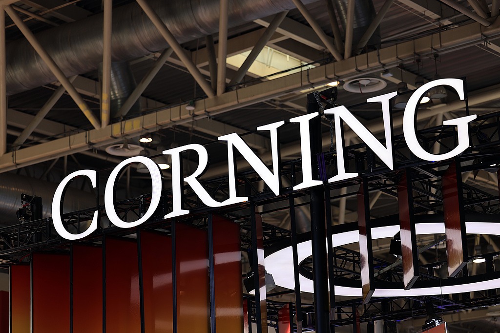 Corning to invest $500 million to expand presence in China