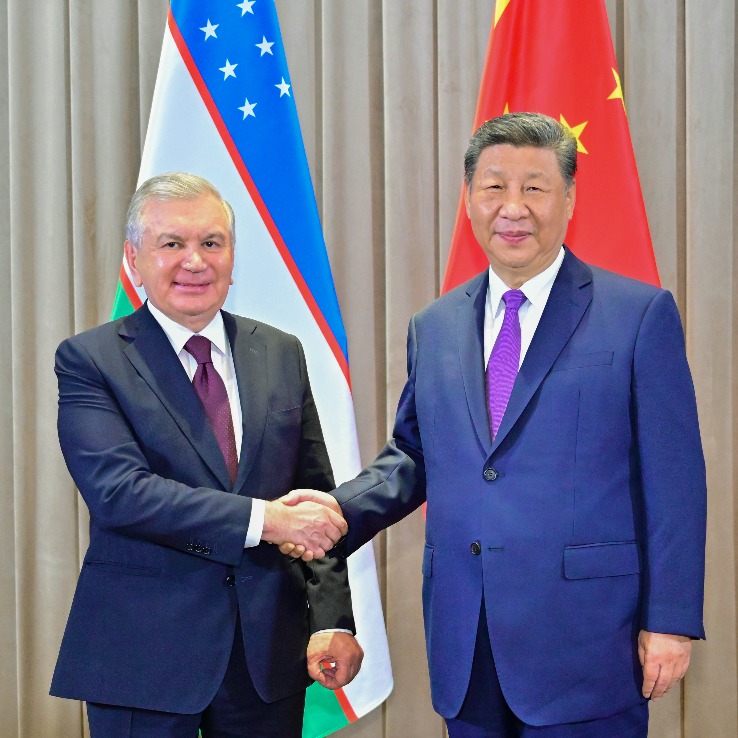 Xi meets Uzbek President Shavkat Mirziyoyev