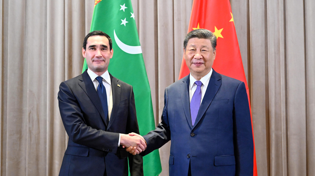 Xi meets Turkmen President Serdar Berdimuhamedov