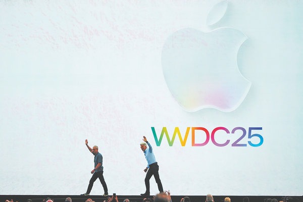 Student wins Apple Swift challenge with caring eyes
