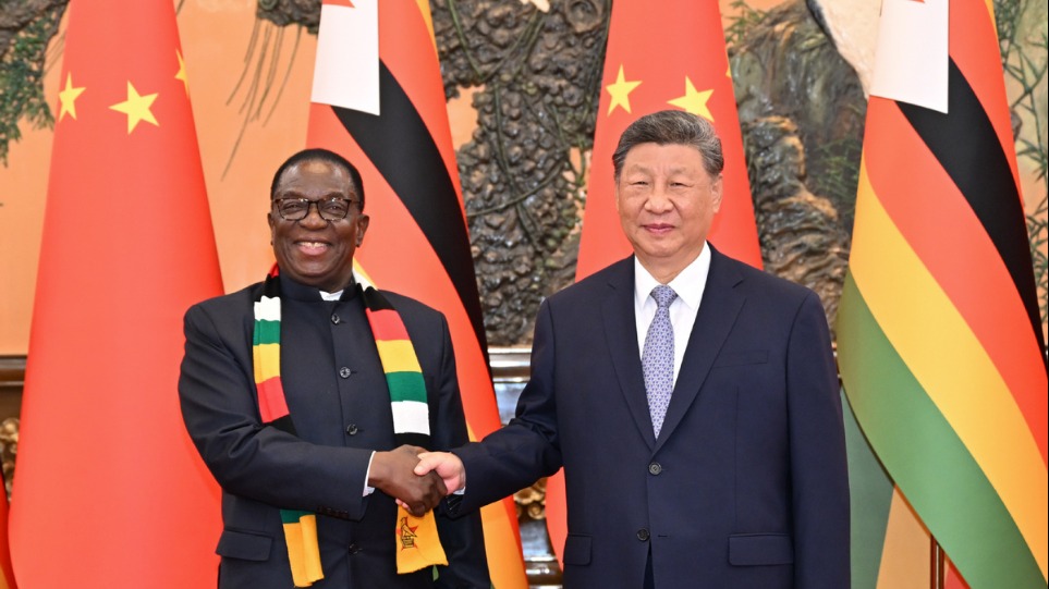Xi meets Zimbabwean president