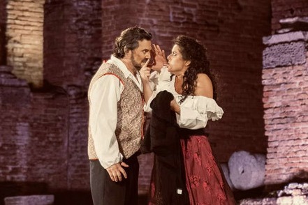 Chinese director takes opera back to its Sicilian roots