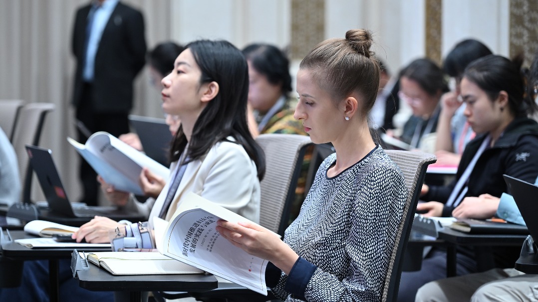 http://img2.chinadaily.com.cn/images/202509/20/68cdea92a3108622d641e7fd.jpeg