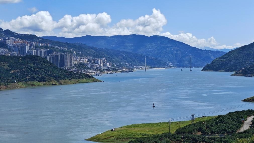 http://img2.chinadaily.com.cn/images/202510/05/68e1cedda310f735017e568e.jpeg
