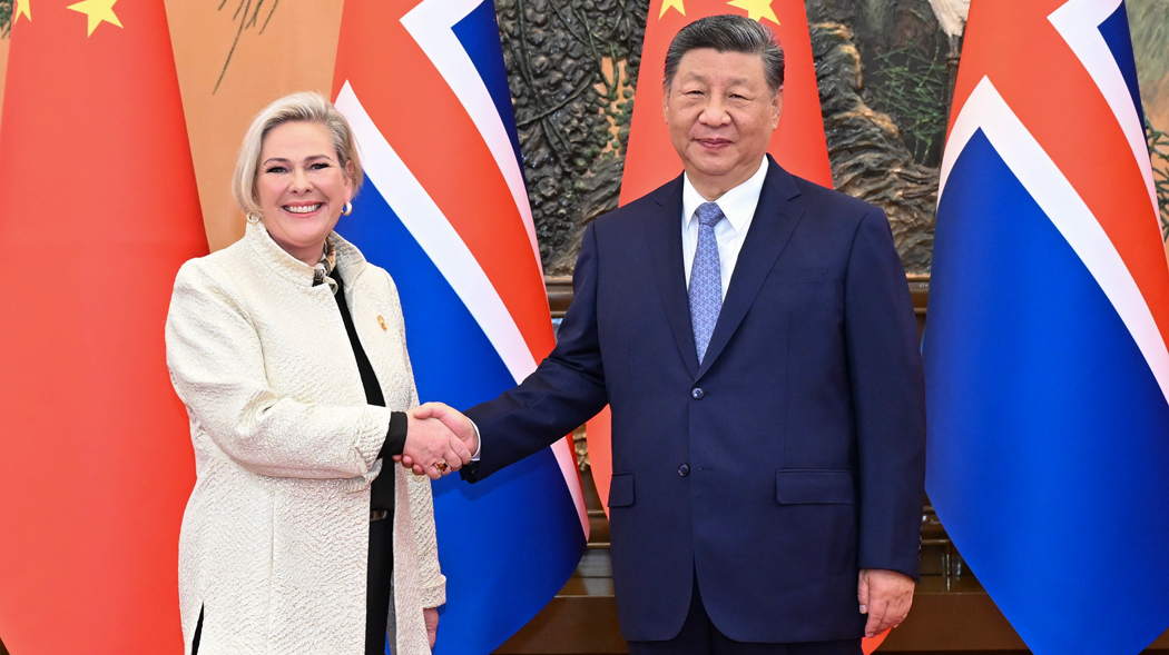 Xi meets president of Iceland