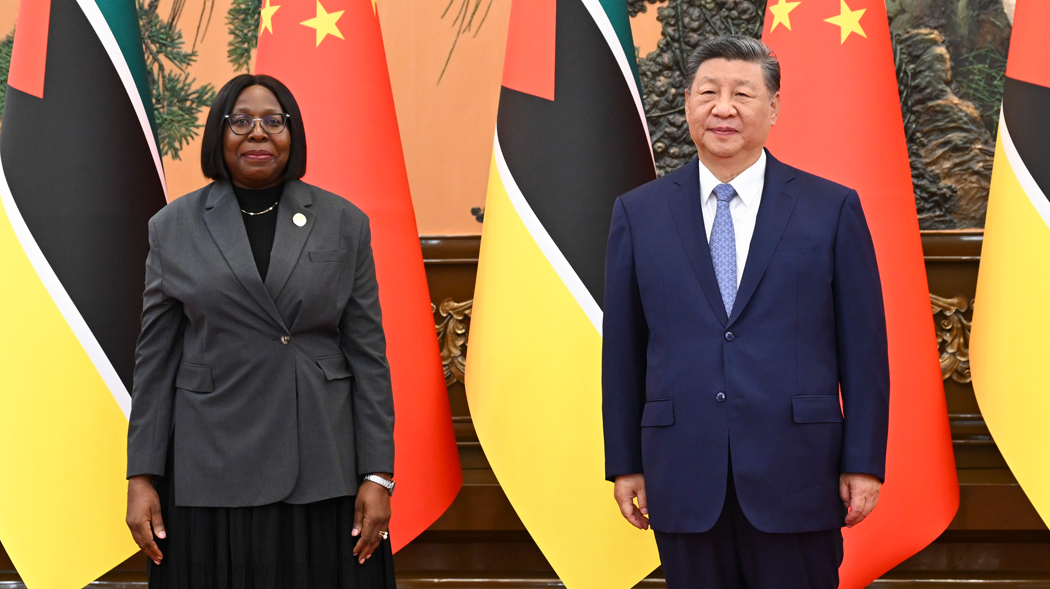Xi meets Mozambican PM