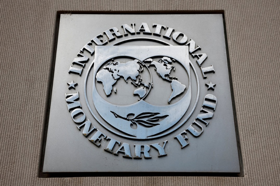 China economy to stay growing, IMF forecasts