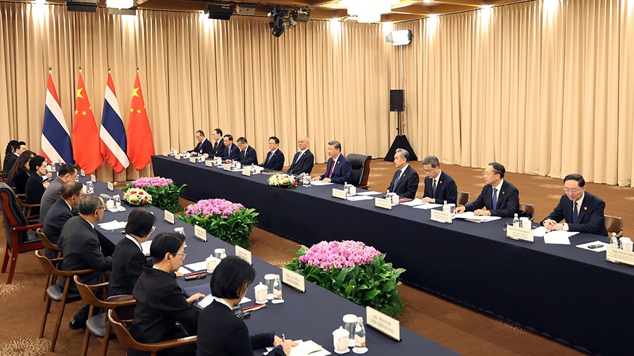 Xi says China ready to strengthen synergy of development strategies with Thailand, share development experience in new era