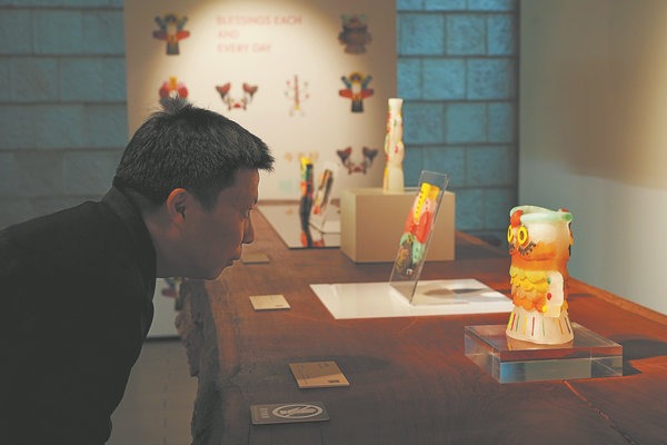 Glass art gets a crack at being included in school programs