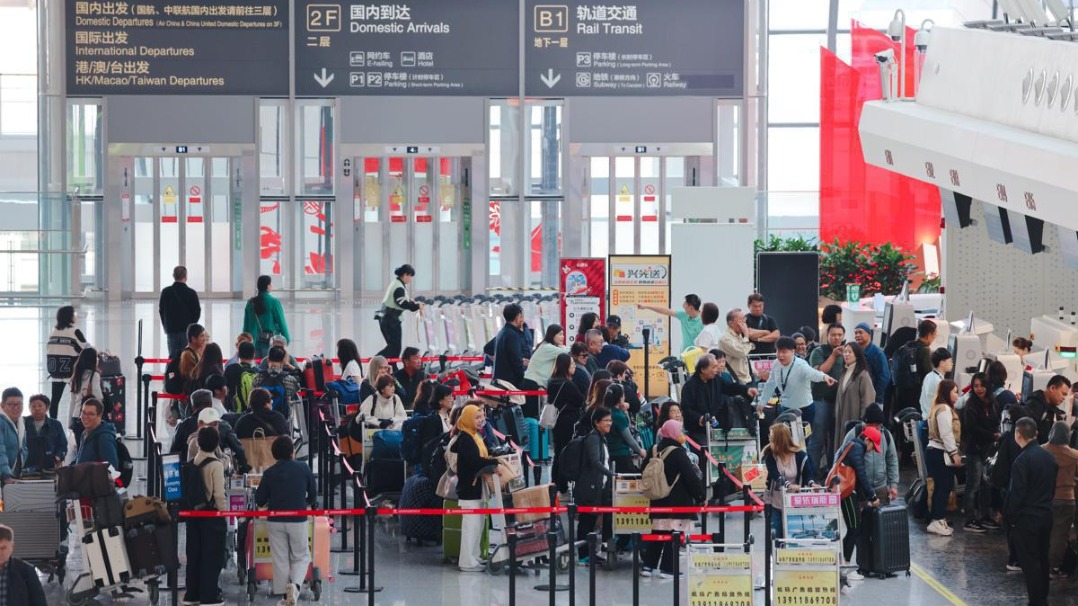 Beijing's Daxing airport sets a new record in passenger trips