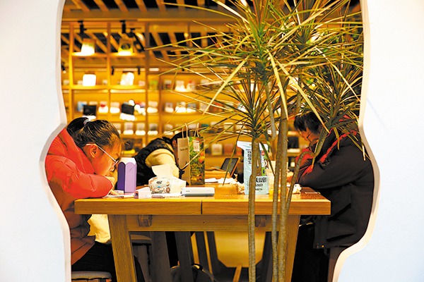 Paid study spaces gain popularity among China's dream seekers