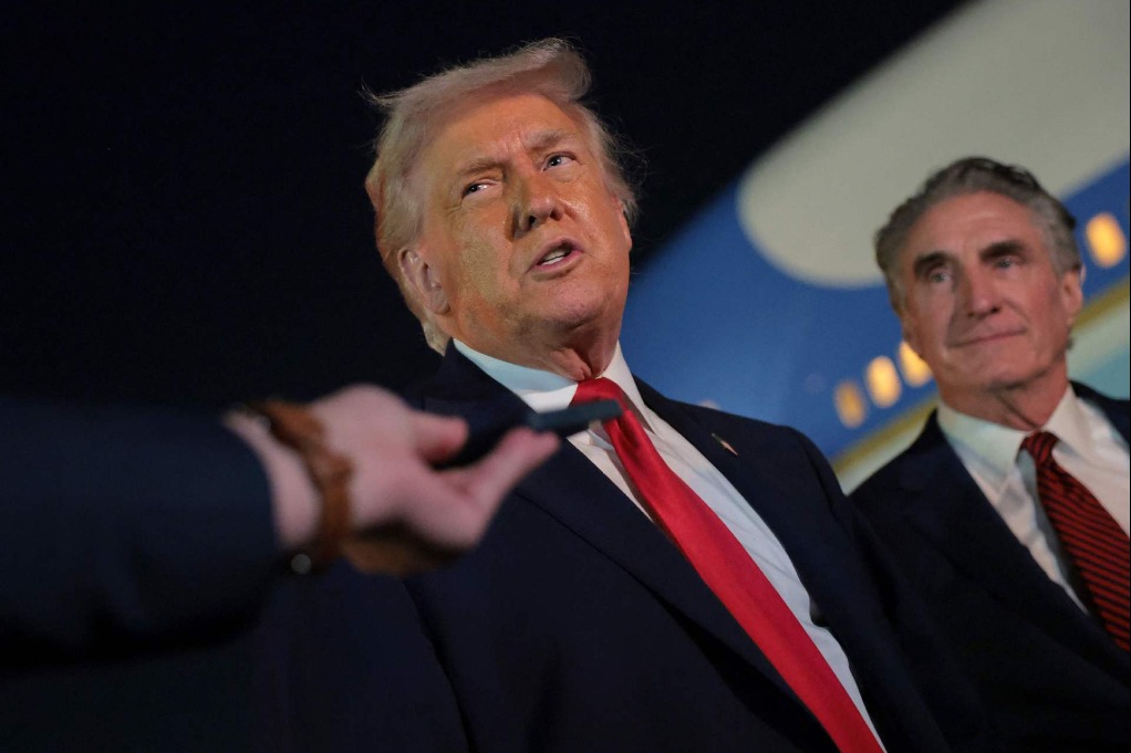 Trump threatens to impose 200% tariff on French wines, champagnes