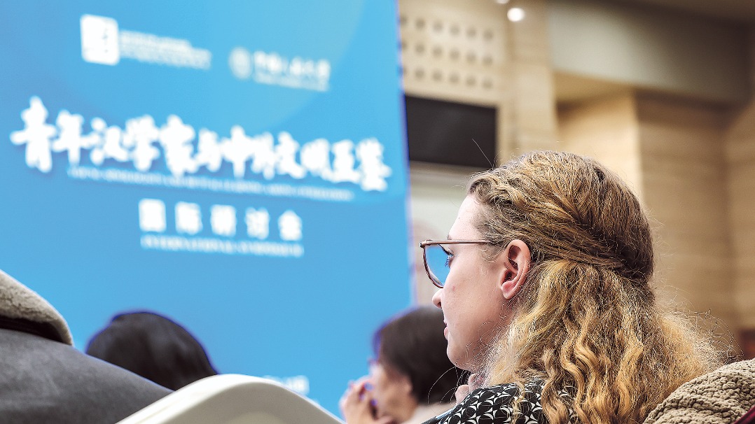 A new generation redefines the horizons of Sinology