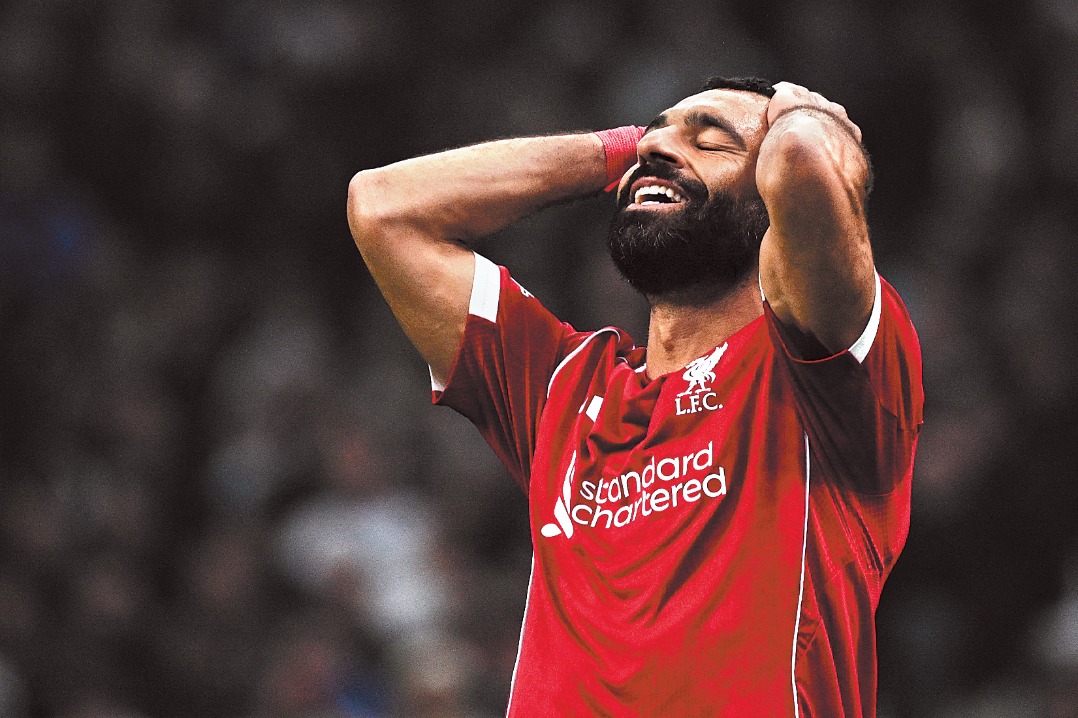 Reds return to winning ways as Salah back in starting lineup