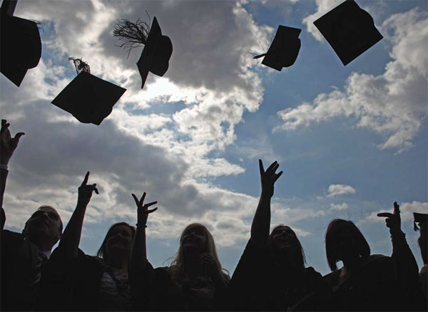 UK tests extended visa for grads of 4 top universities - Chinadaily.com.cn