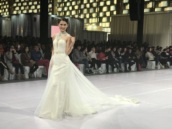 New Wedding Trends Emerge At Shanghai Expo Chinadaily Com Cn