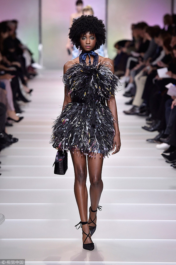 2018 Paris Haute Couture Fashion Week: Giorgio Armani Prive ...