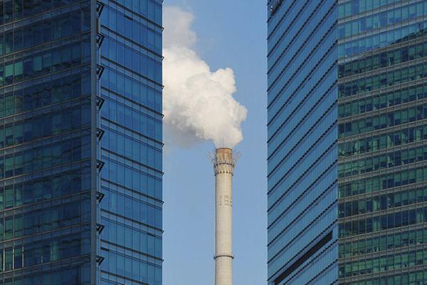 China's carbon trading pilot boosts emissions control