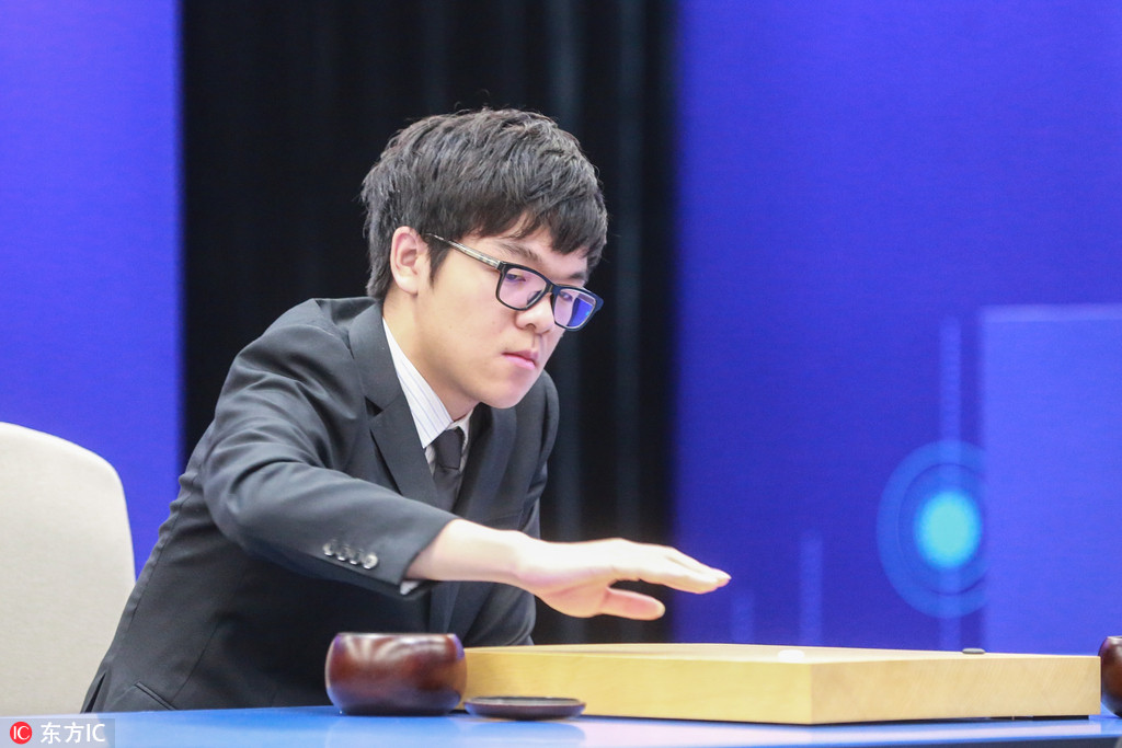 Ke Jie to battle Chinese AI Go program