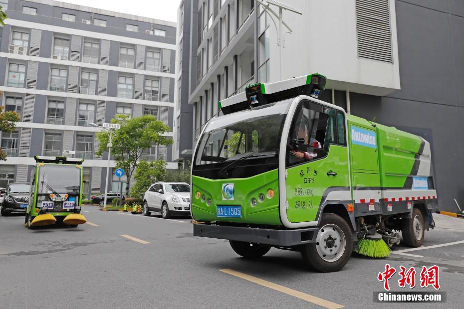 World's first driverless sanitation truck debuts in Shanghai