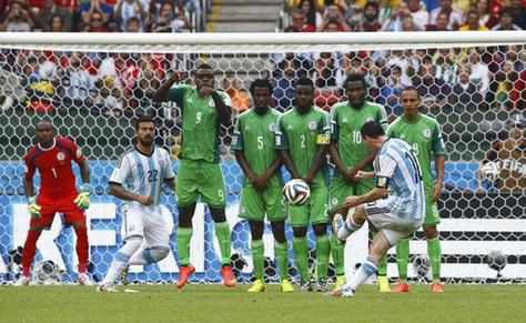 Messi scores 2 as Argentina beats Nigeria 3-2