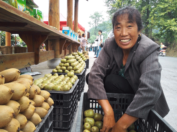 Targeted poverty alleviation reaps sweet fruits in Hunan
