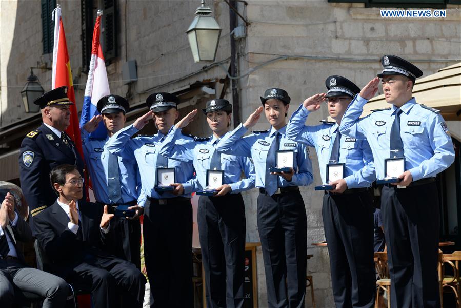 Αποτέλεσμα εικόνας για CHINESE POLICEMAN IN BELGRADE