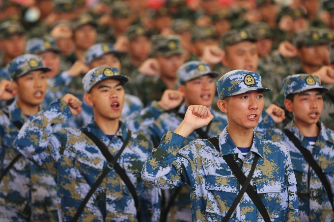 Military recruits bid farewell to families - Chinadaily.com.cn