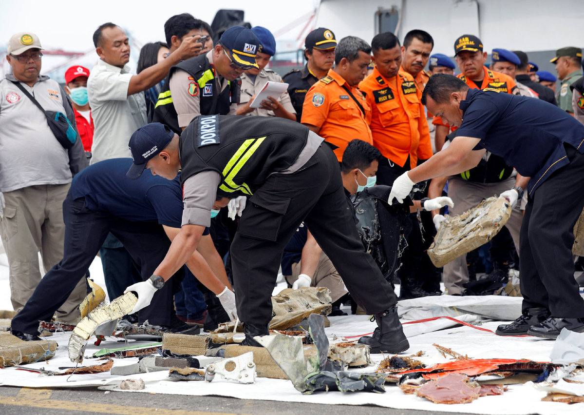 Indonesia Intensifies Search For Air Crash Victims Identification Of Bodies Underway Chinadaily Com Cn