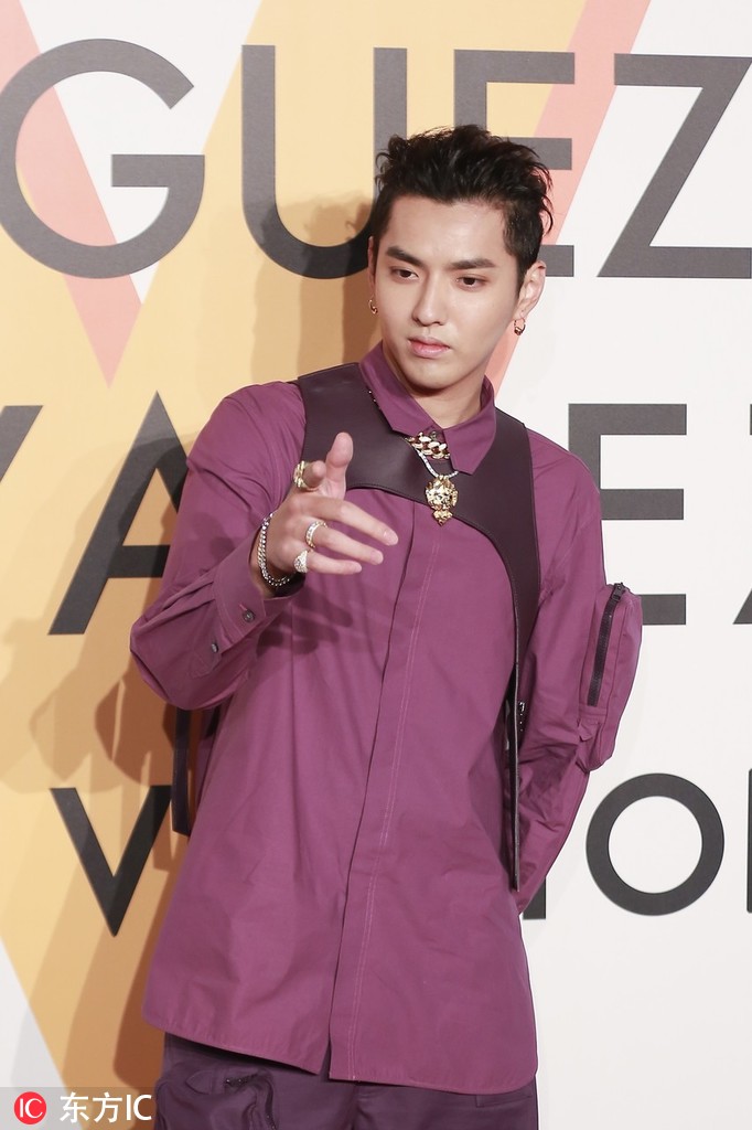 KrisWu in a classic LV suit for a - Star Dramachaser