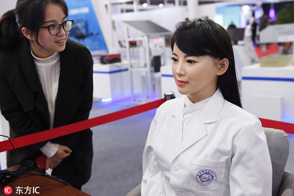 Medical robot shines at tech exhibition in Hefei - Chinadaily.com.cn