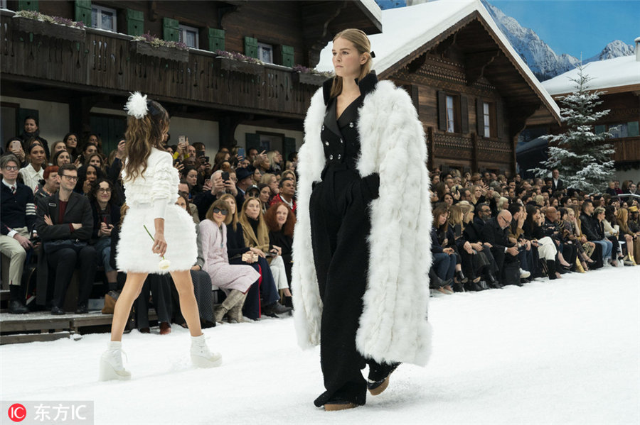 Chanel Pays Tribute to Lagerfeld for Fall 2019