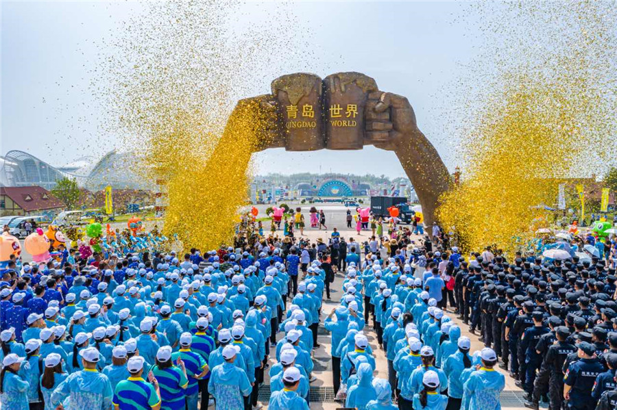 Bottoms up! Qingdao Intl Beer Festival welcomes world revelers -  