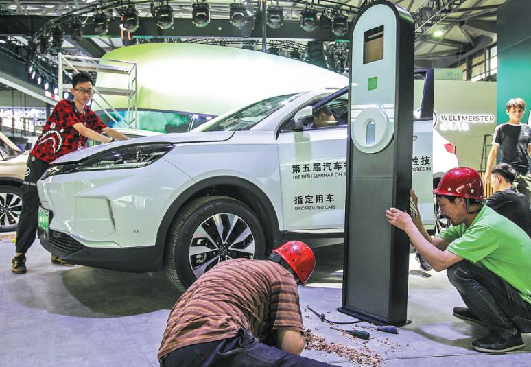 China has world's largest EV charging infrastructure network