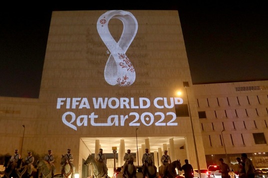 Qatar 2022 World Cup logo reflects move to winter tournament ...