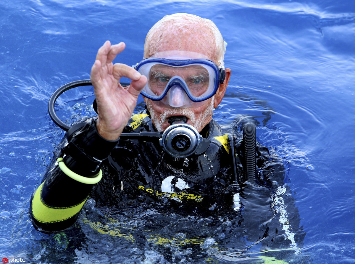 unusual-but-true-world-s-oldest-scuba-diver-breaks-own-record-world