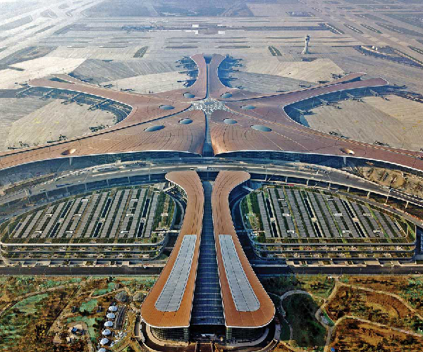 New Beijing airport open to international flights