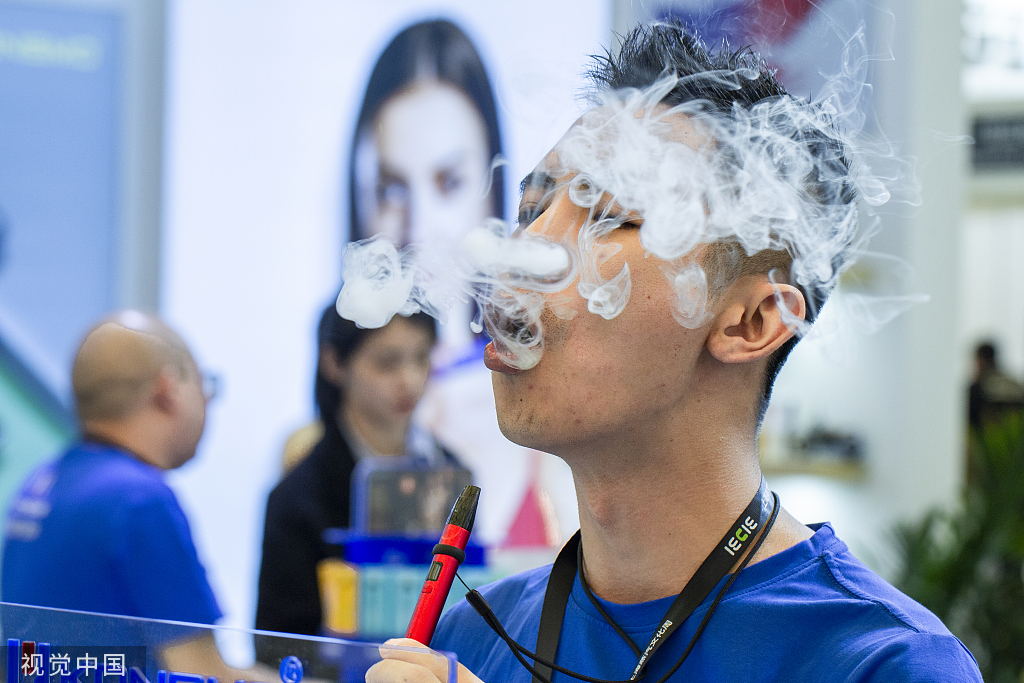 Online shops to take e cigarettes off shelves Chinadaily .cn