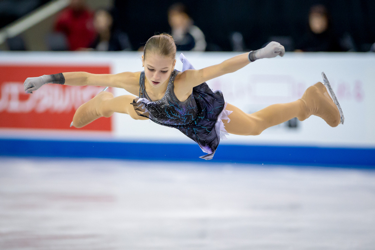 Figure skaters battle for ISU Grand Prix Final tickets in Rostelecom Cup -
