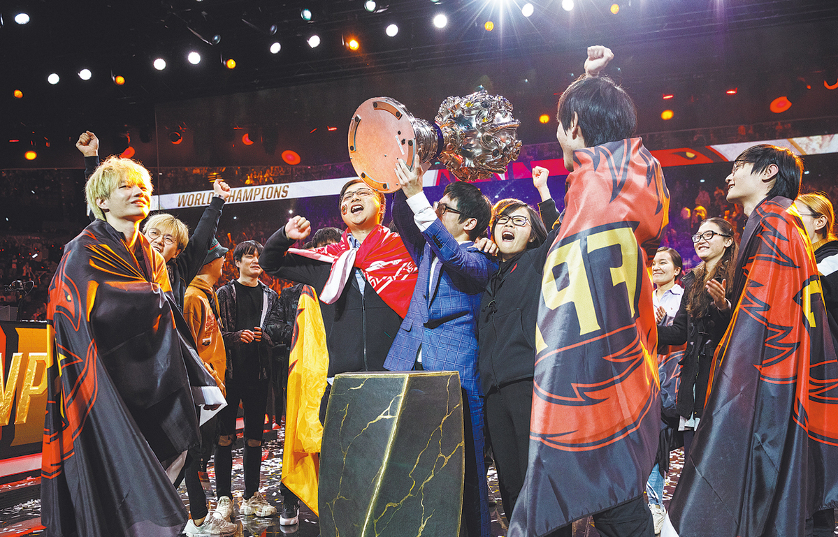 China's FPX wins 2019 League of Legends World Championship finals, The  Independent