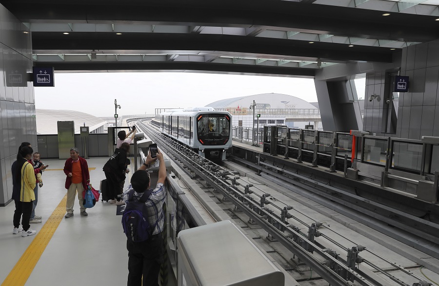 Macao celebrates 20th anniversary with new light rail line - Chinadaily ...