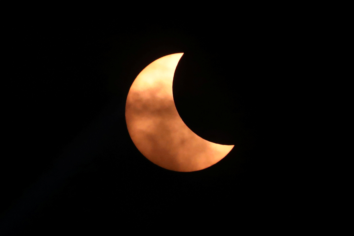 Thousands In Asia Marvel At Ring Of Fire Solar Eclipse Chinadaily Com Cn