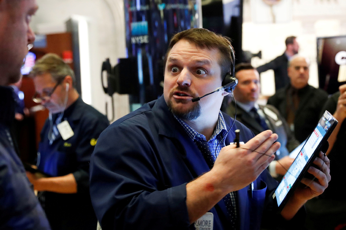 Wall Street Tumbles Nyse To Close Its Trading Floor Chinadaily