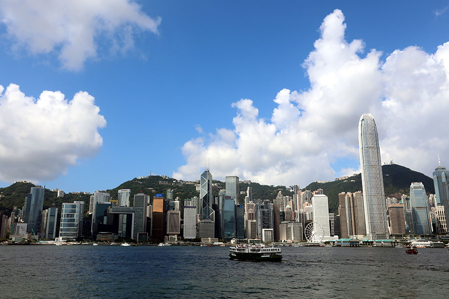 Visitor arrivals to Hong Kong slump nearly 100% in April