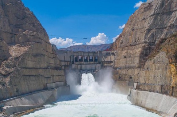 Xi congratulates on new hydropower station, encouraging engineers to ...