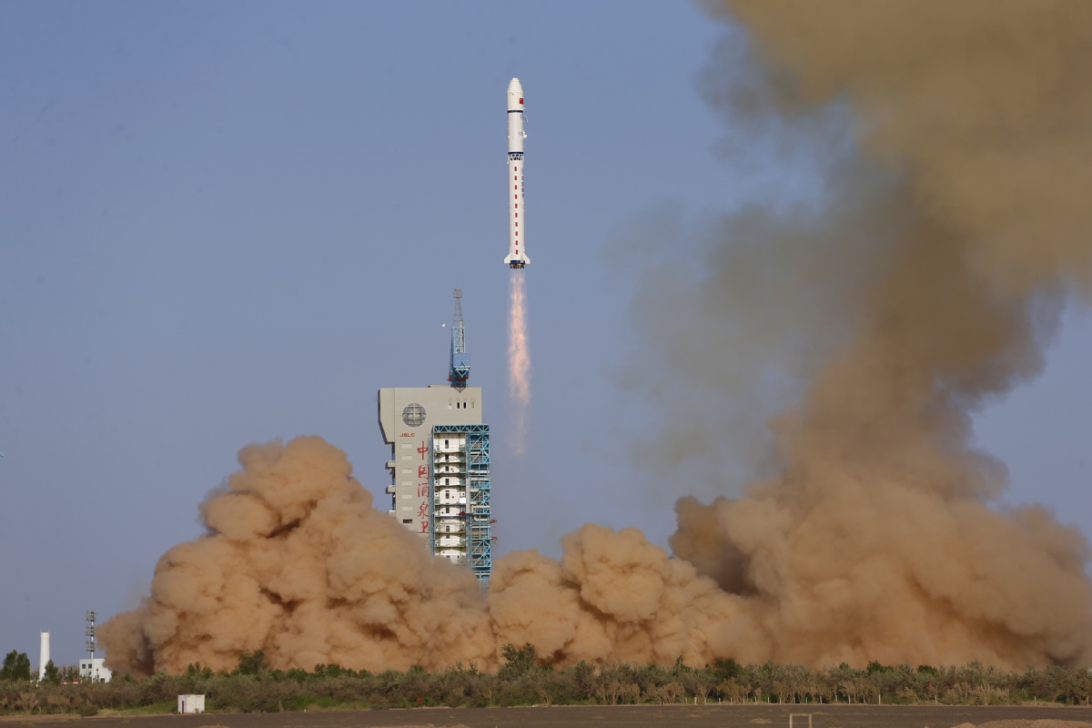 China launches satellite for space environment study - Chinadaily.com.cn